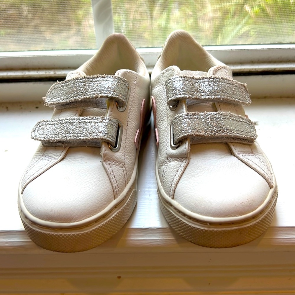 VEJA tennis shoes